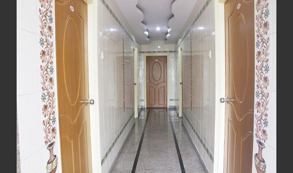 Hotel Vijayabhanu Визакхапатнам Екстериор снимка