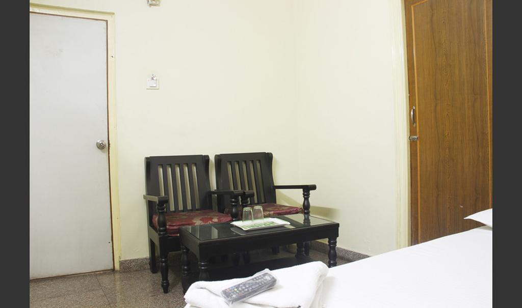 Hotel Vijayabhanu Визакхапатнам Екстериор снимка
