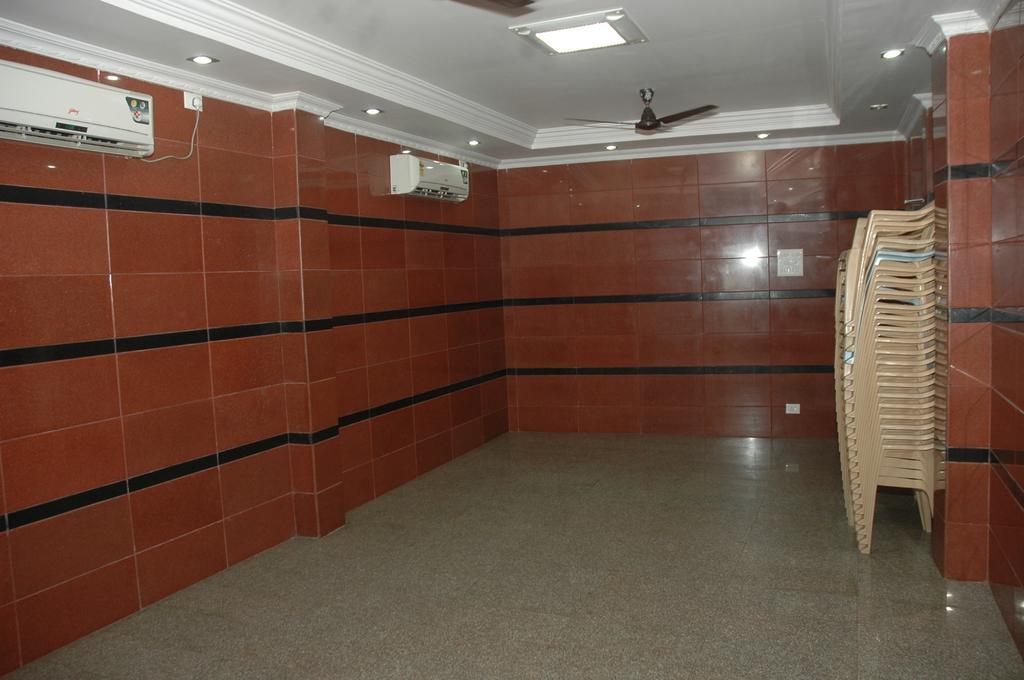Hotel Vijayabhanu Визакхапатнам Екстериор снимка
